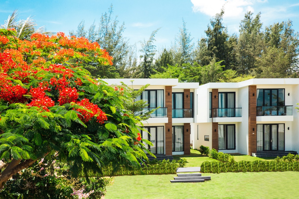DELUXE VILLA 2 – 3 BEDROOMS