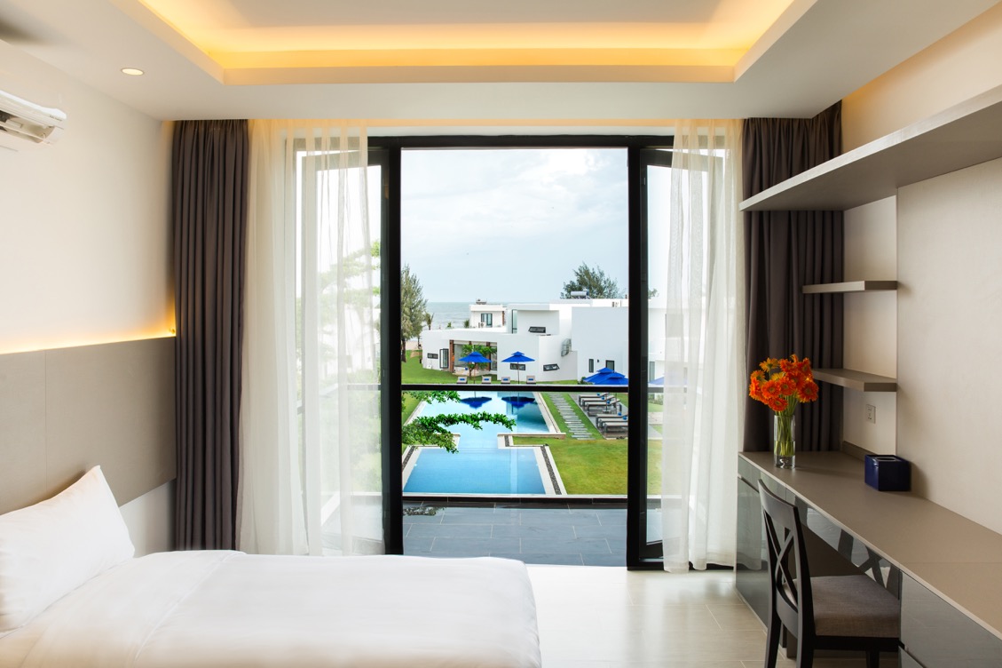 DELUXE VILLA 2 – 3 BEDROOMS